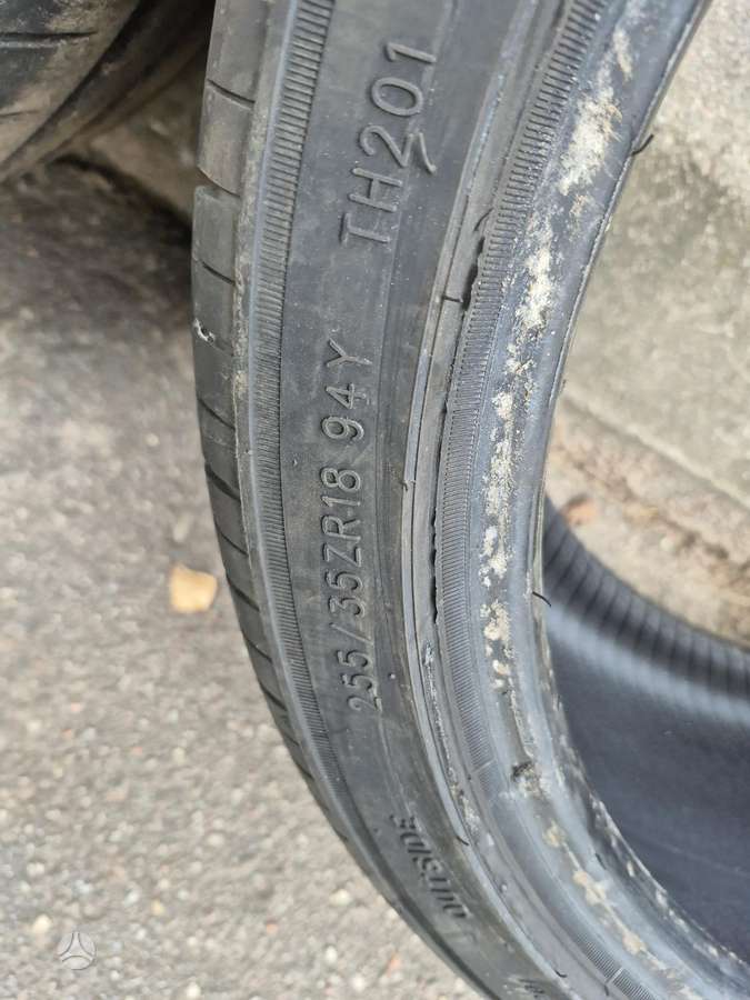 Triangle, vasarinės 255/35 R18