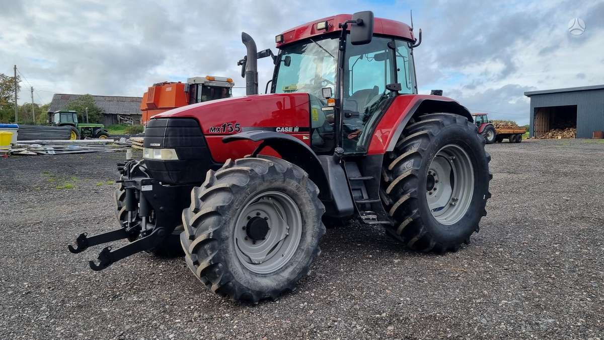 Case-IH MX135, traktori