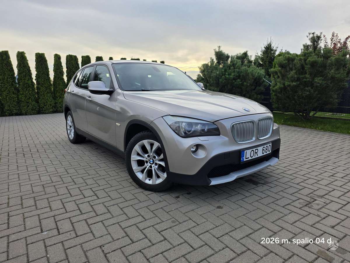 BMW X1, 2.0 l., Внедорожник / Кроссовер