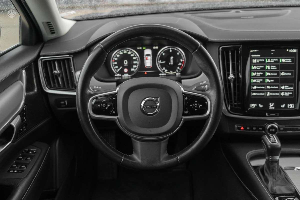 Volvo V90, 2.0 l., Универсал
