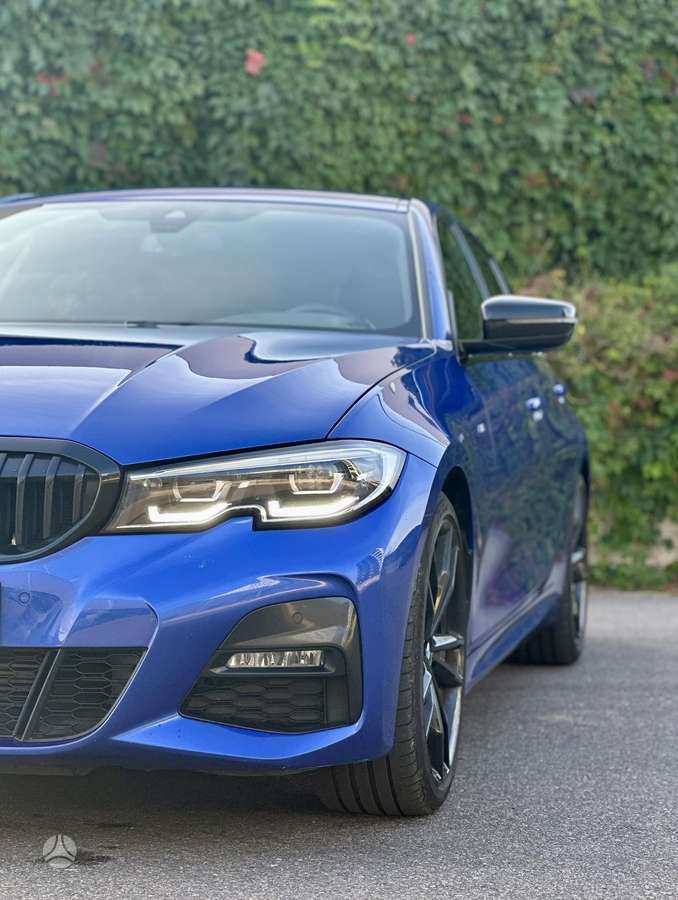 BMW 318, 2.0 l., Седан