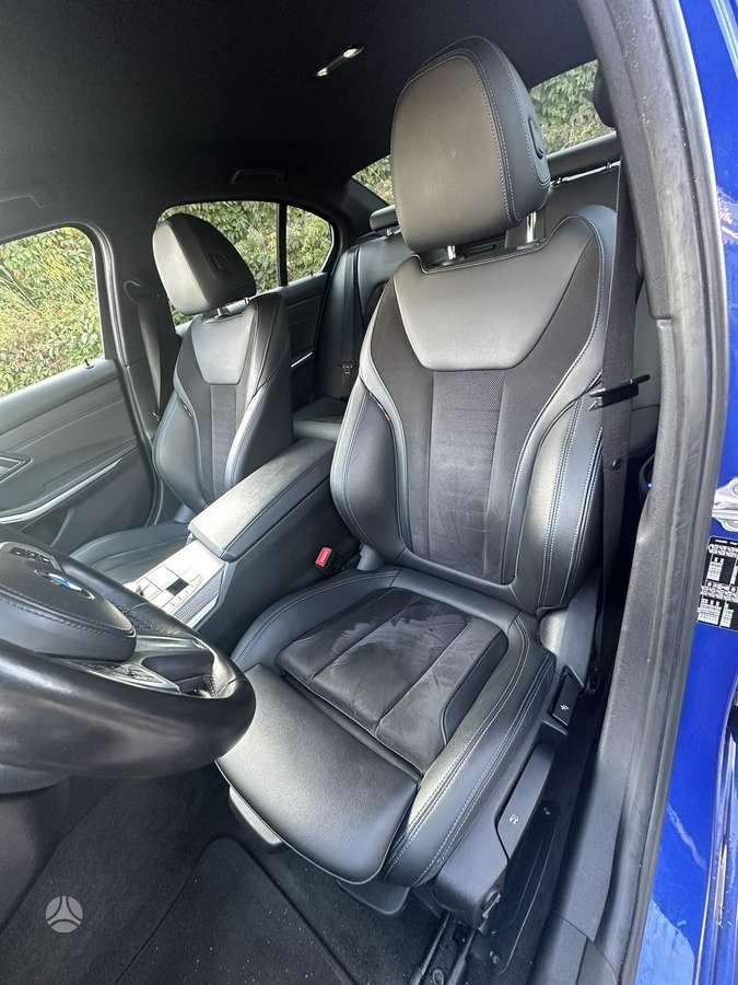 BMW 318, 2.0 l., Седан