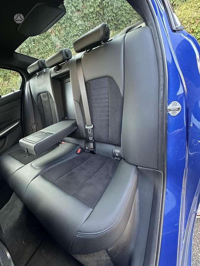 BMW 318, 2.0 l., Седан