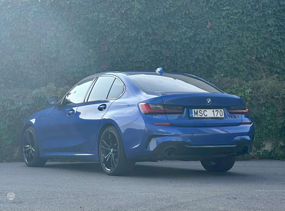 BMW 318, 2.0 l., Седан