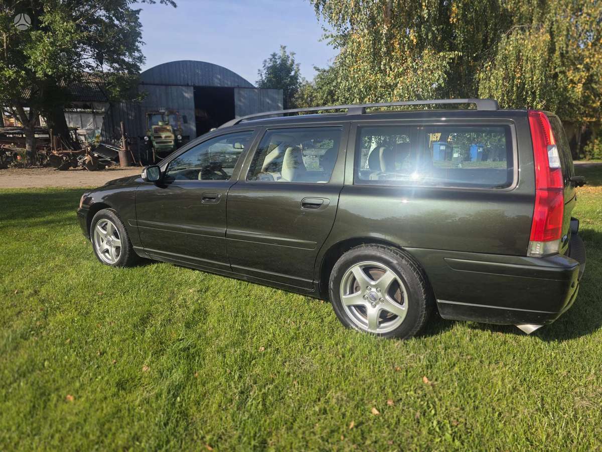 Volvo V70, 2.4 l., universalas