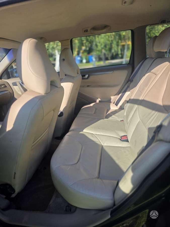 Volvo V70, 2.4 l., wagon