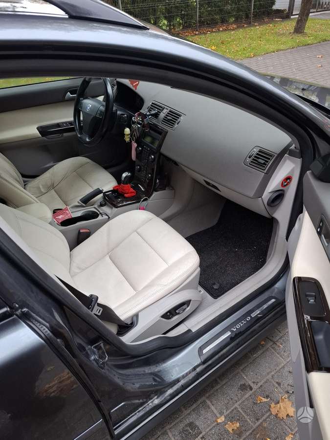 Volvo V50, 2.4 l., universalas