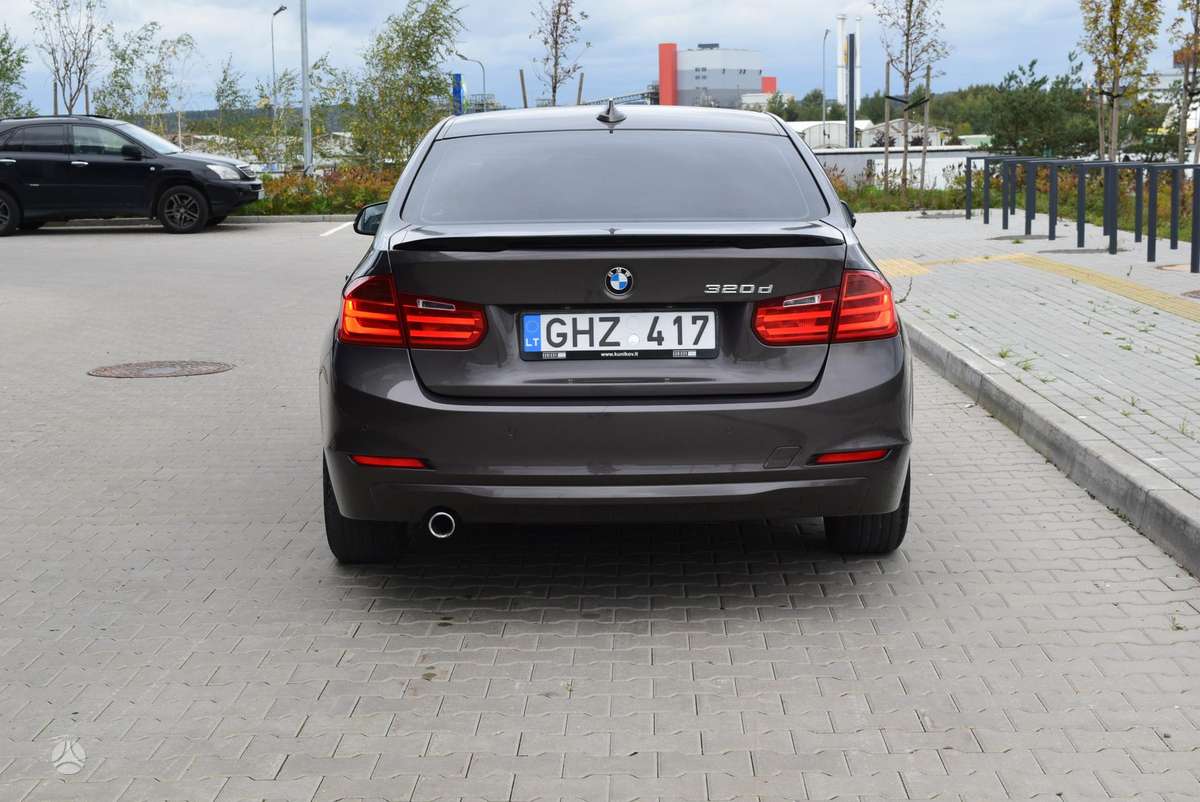 BMW 320, 2.0 l., Седан
