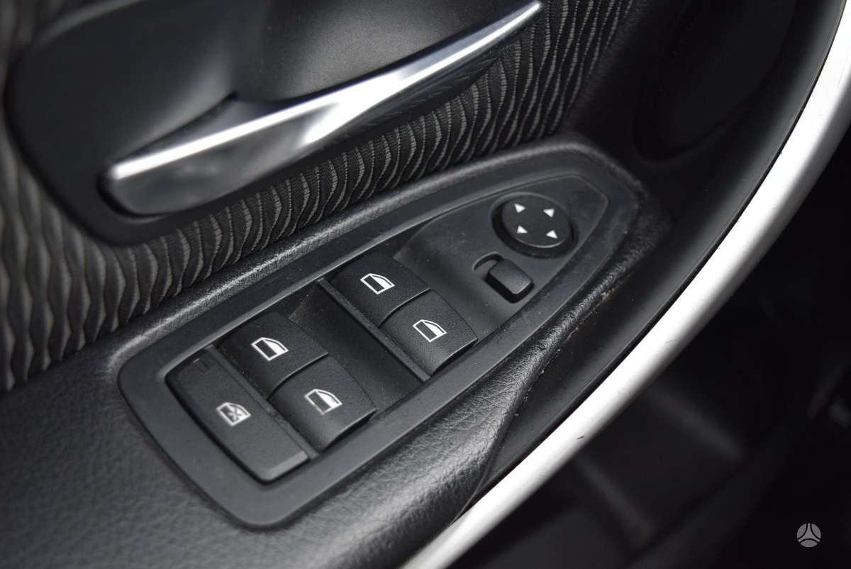 BMW 320, 2.0 l., Седан