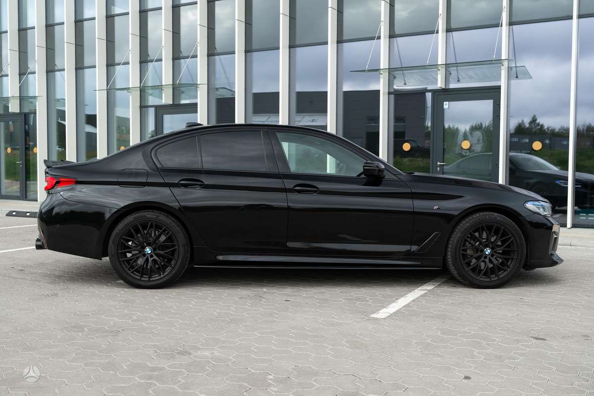 BMW 530, 3.0 l., Седан