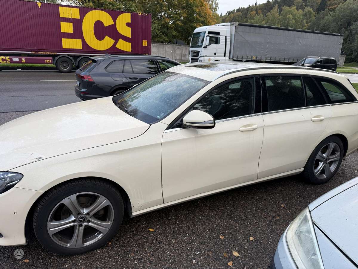 Mercedes-Benz E200, 2.0 l., Универсал
