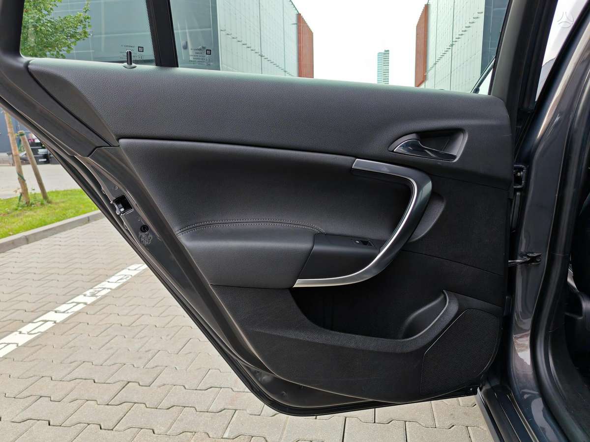 Opel Insignia, 2.0 l., wagon