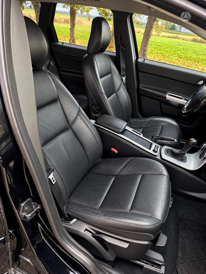 Volvo V50, 1.6 l., wagon