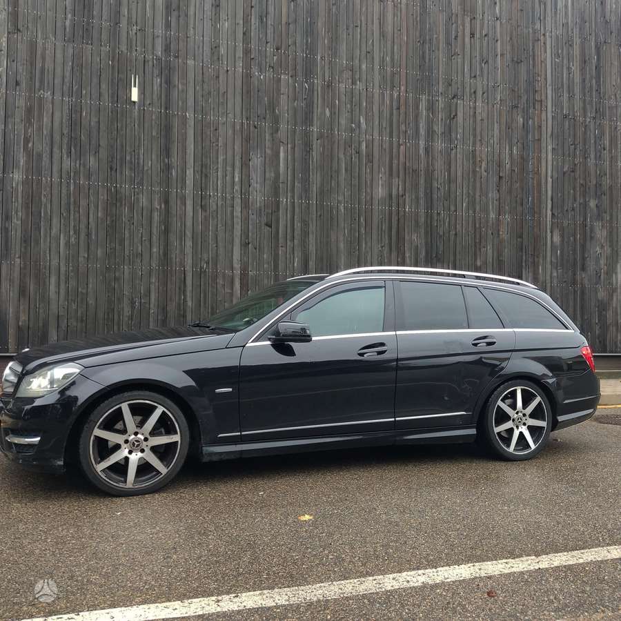 Mercedes-Benz C220 2011 — photo 6
