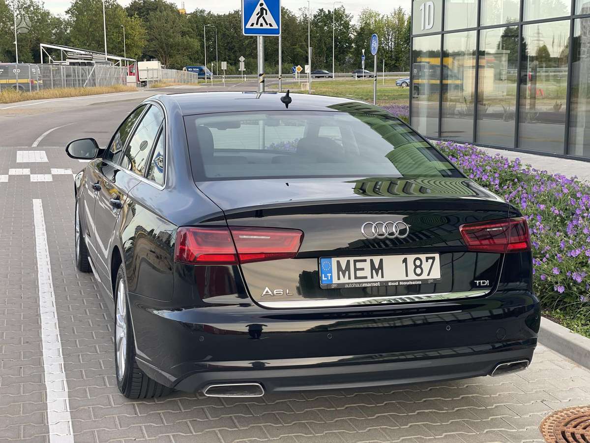 Audi A6, 2.0 l., Седан