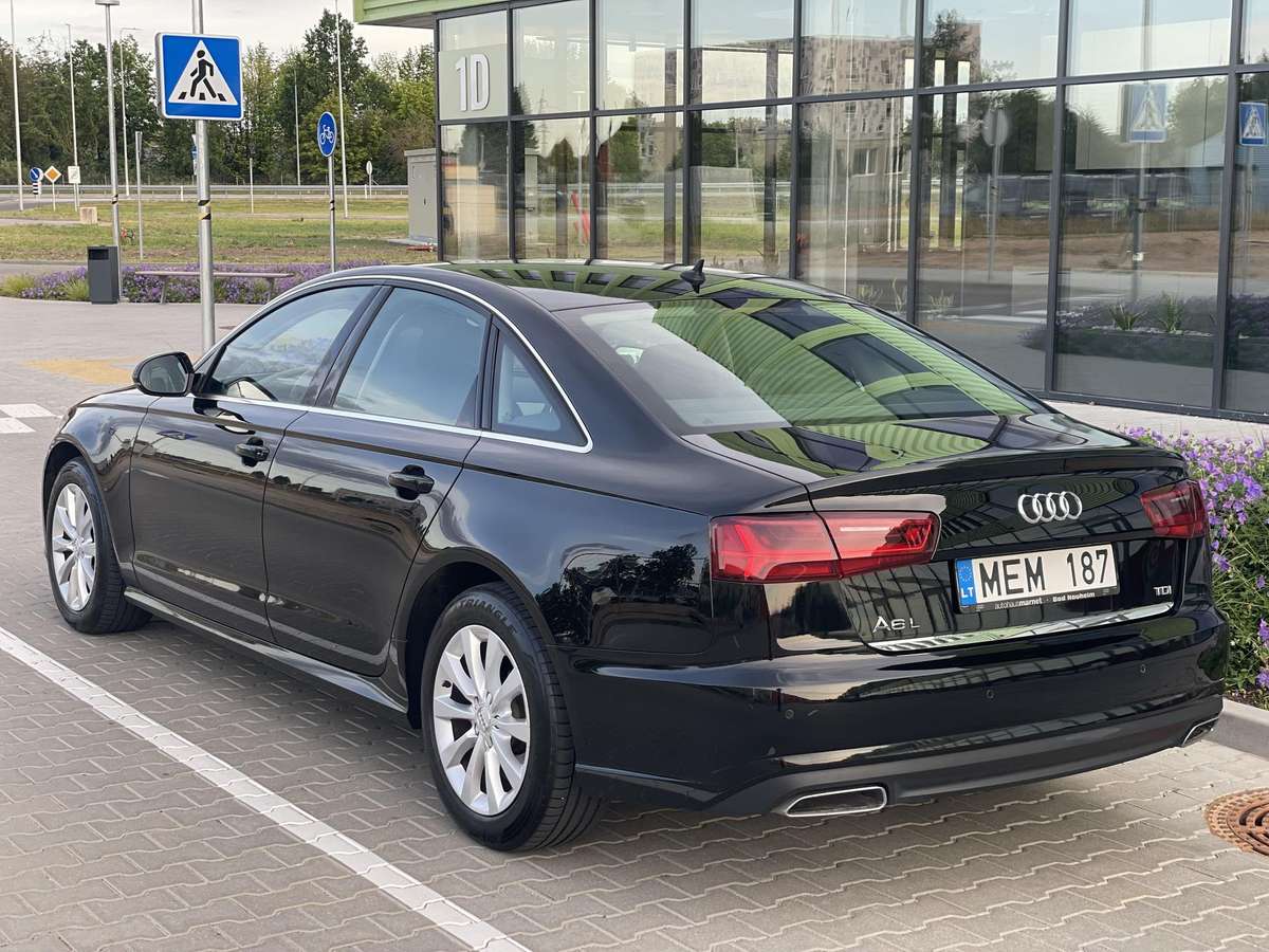 Audi A6, 2.0 l., Седан