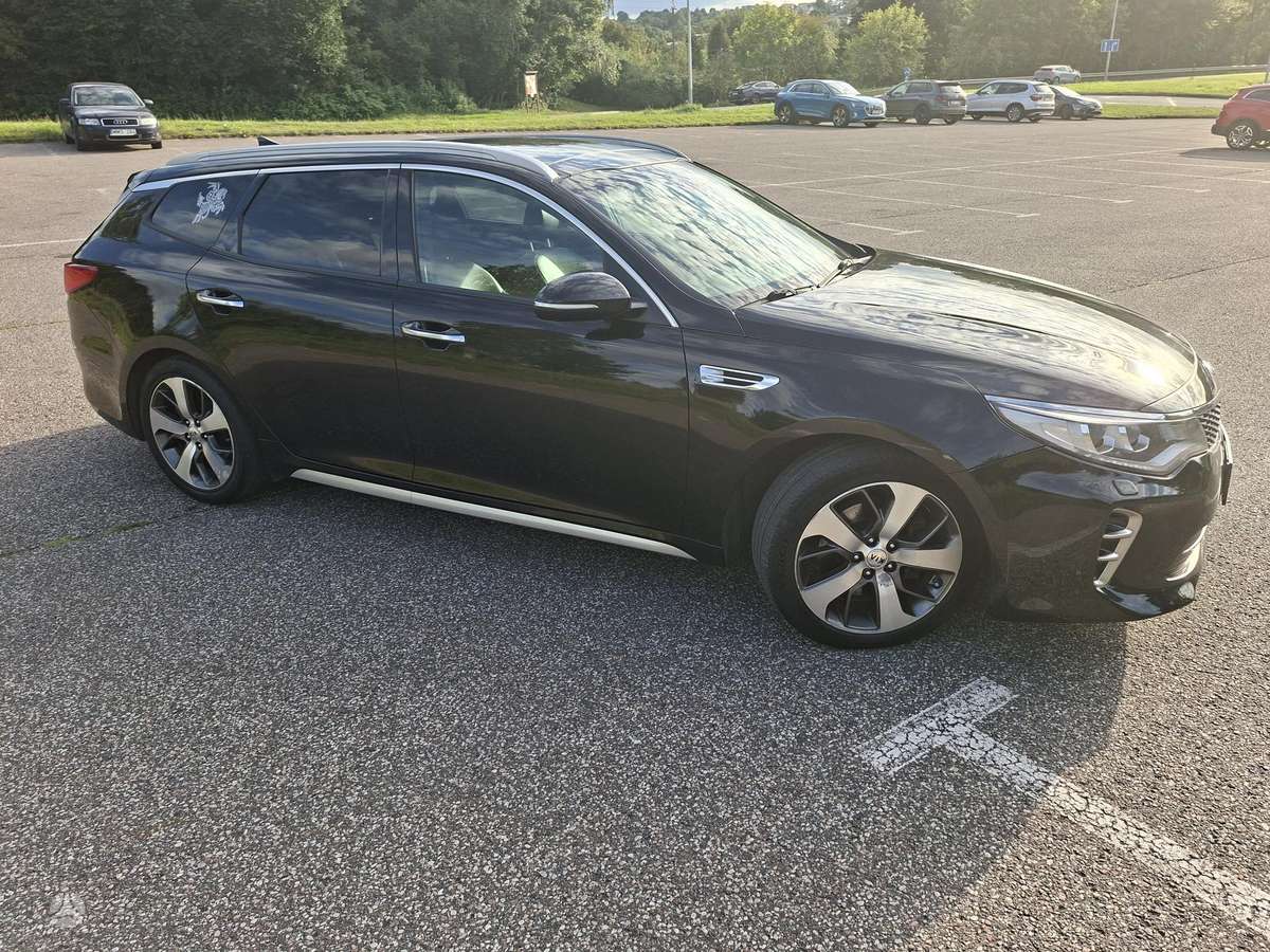 Kia Optima, 1.7 l., universalas