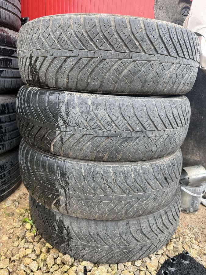 Kumho, universalios 215/70 R16