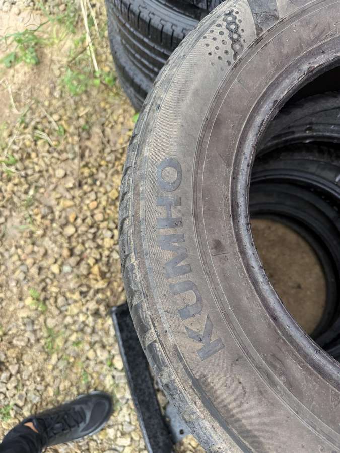 Kumho, universalios 215/70 R16