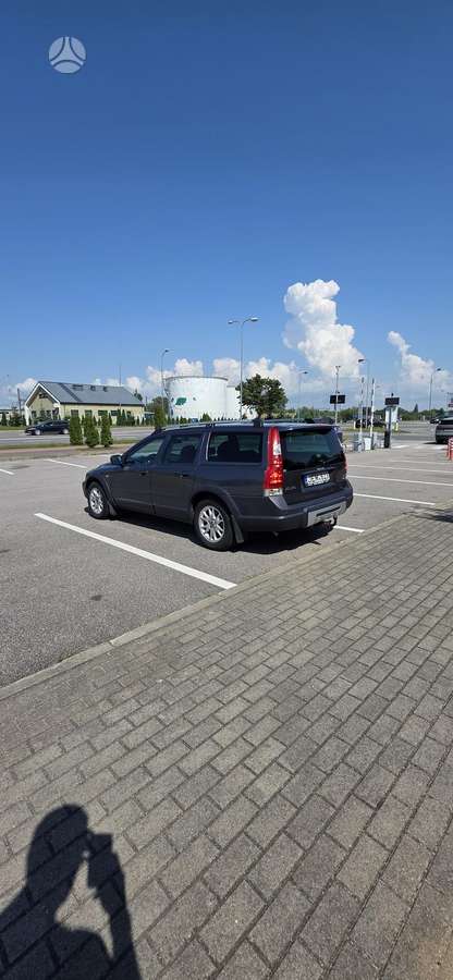 Volvo XC70, 2.4 l., wagon