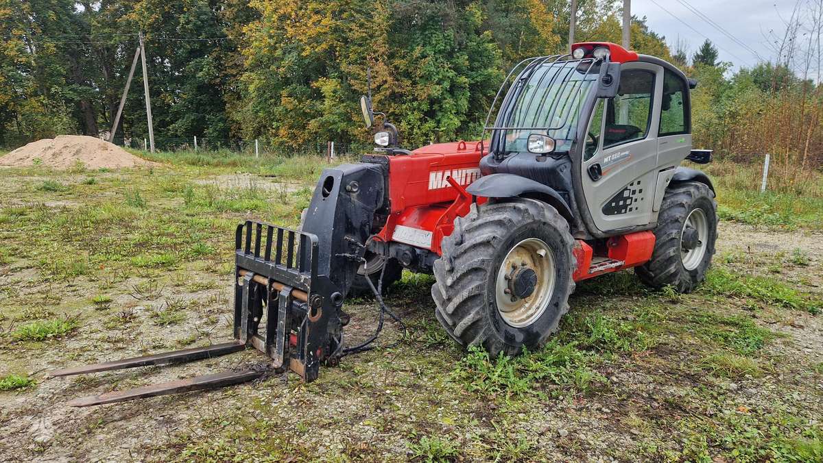 Manitou MT835, telescopic handler