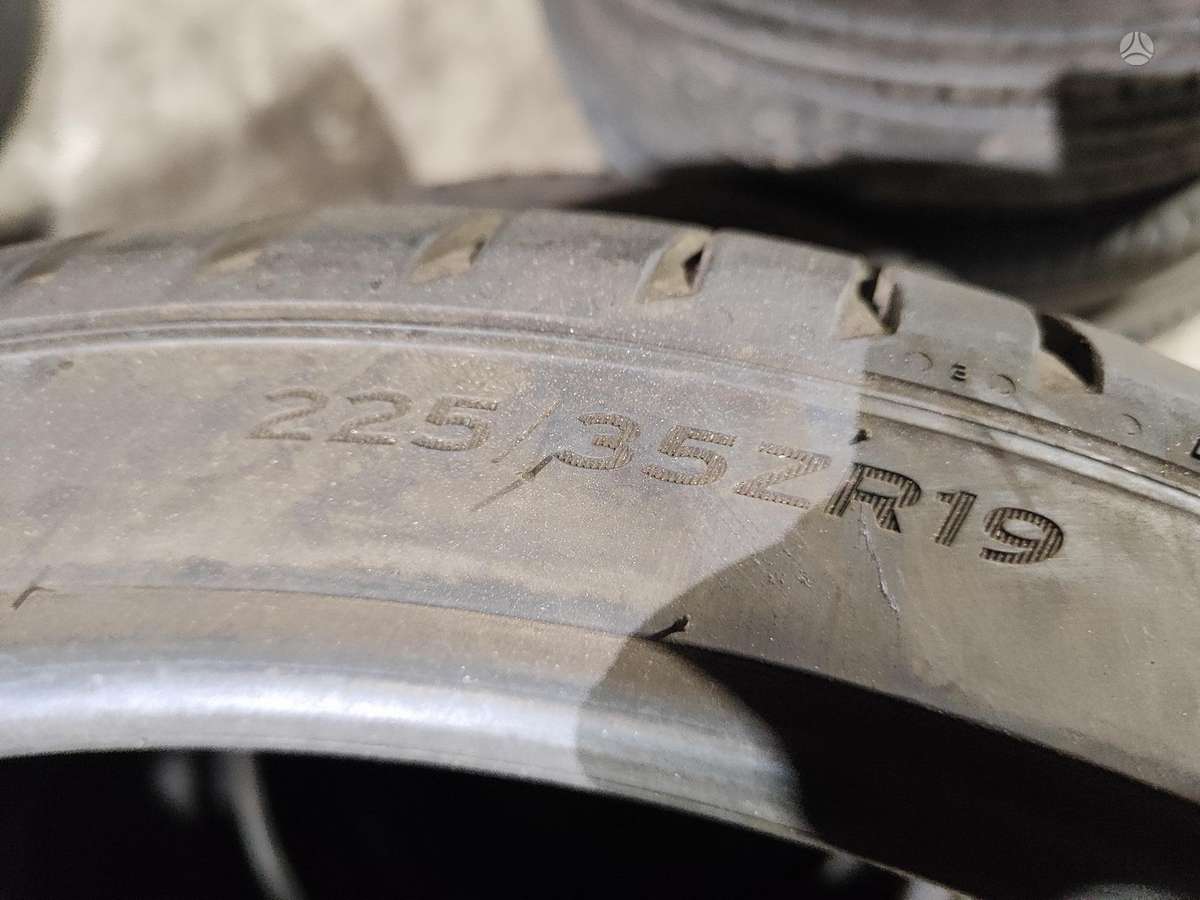 Hankook, summer 225/35 R19