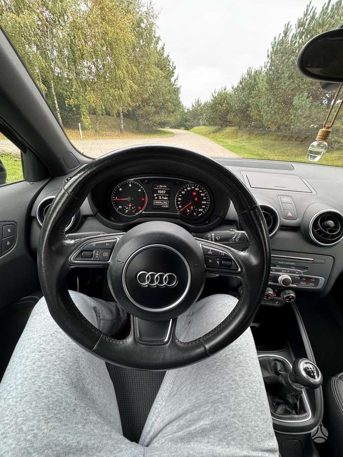 Audi A1, 1.6 l., hatchback