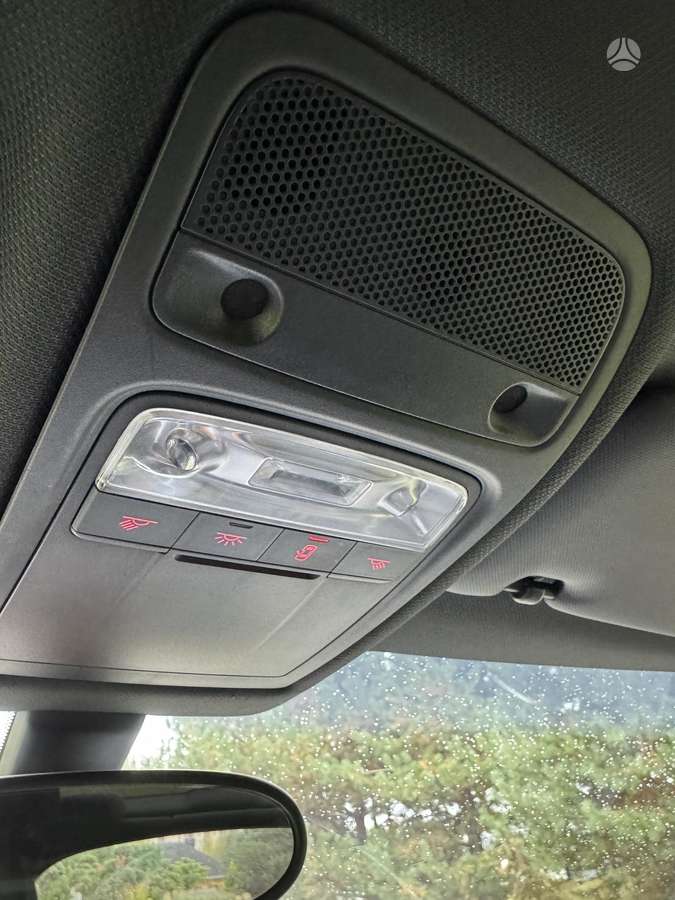 Audi A1, 1.6 l., Хэтчбек