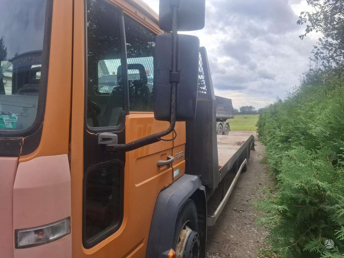 Volvo FL, auto transporters