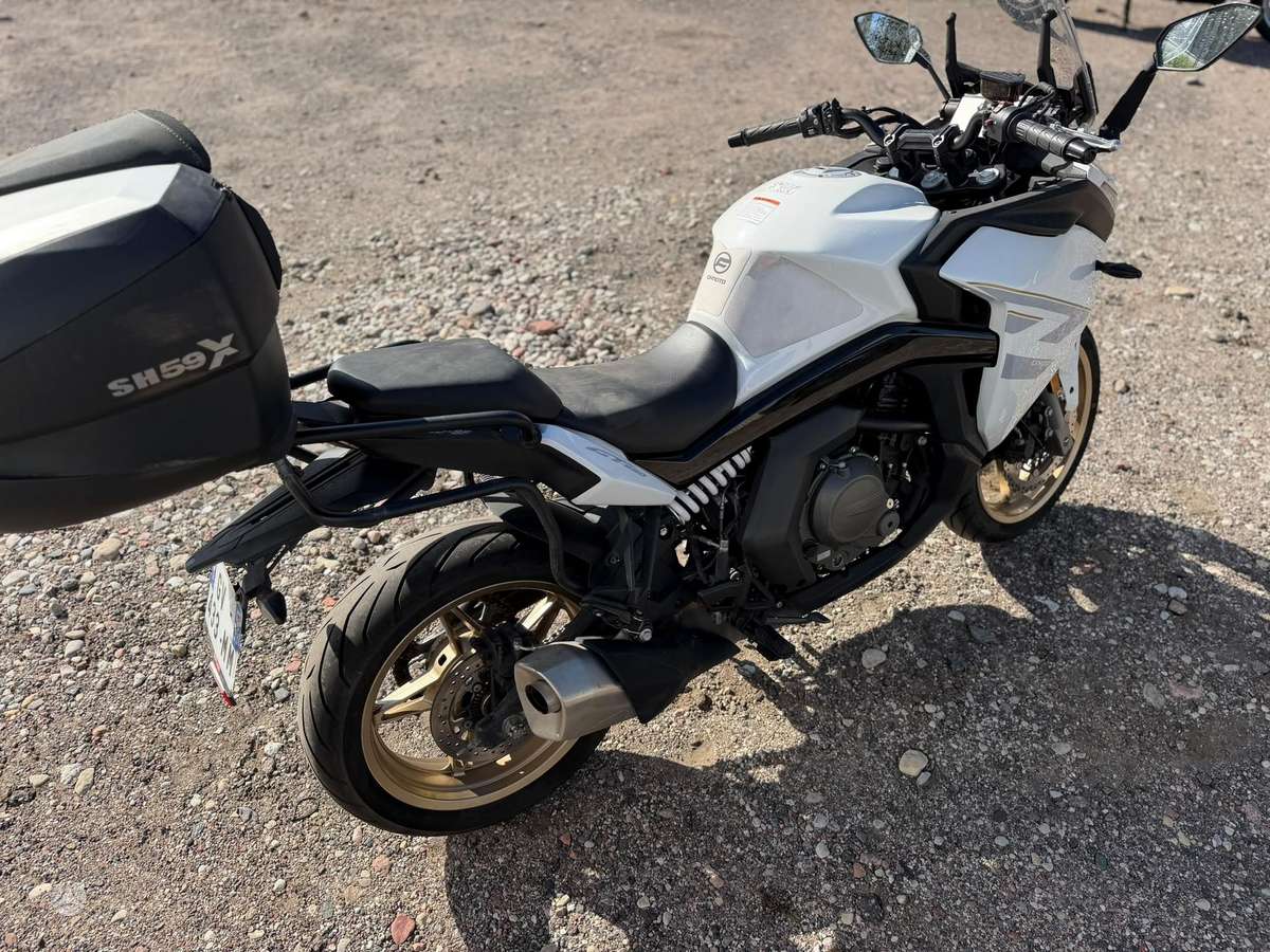 CFMOTO CF650 650cc, street / klasikiniai