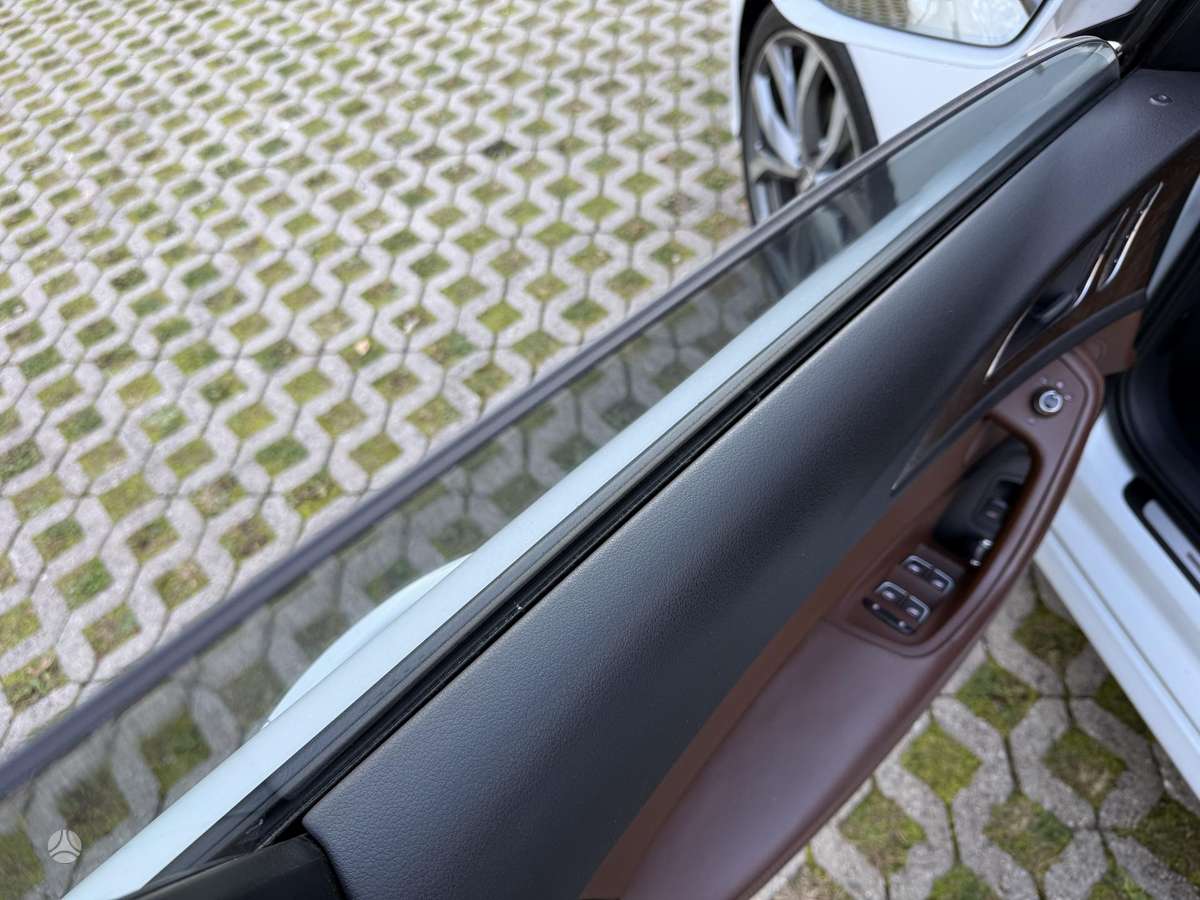 Audi A6, 3.0 l., universalas