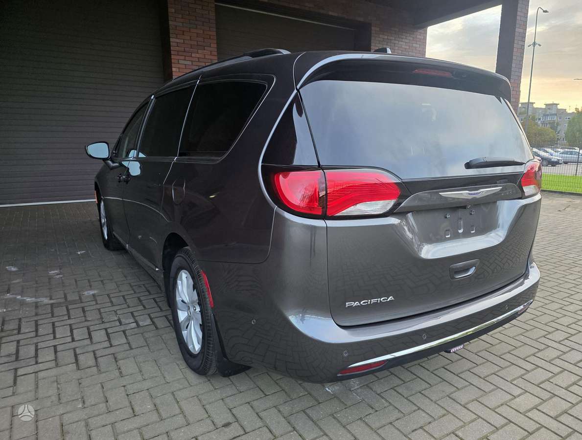 Chrysler Pacifica, 3.6 l., Минивэн
