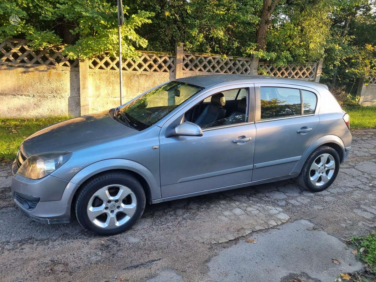 Opel Astra, 1.7 l., hatchback