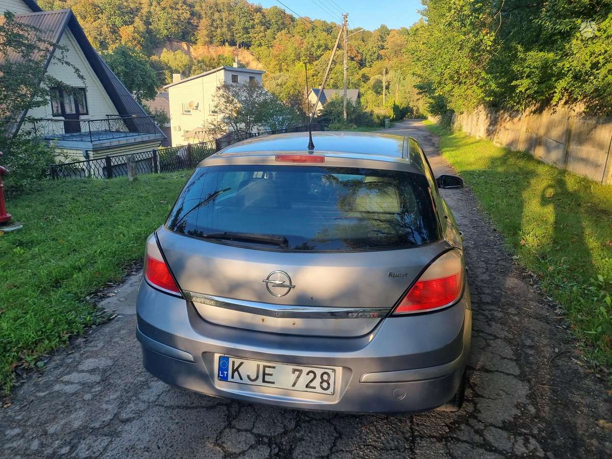 Opel Astra, 1.7 l., hatchback