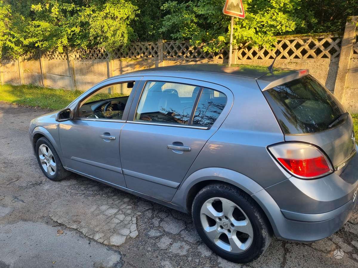 Opel Astra, 1.7 l., Хэтчбек