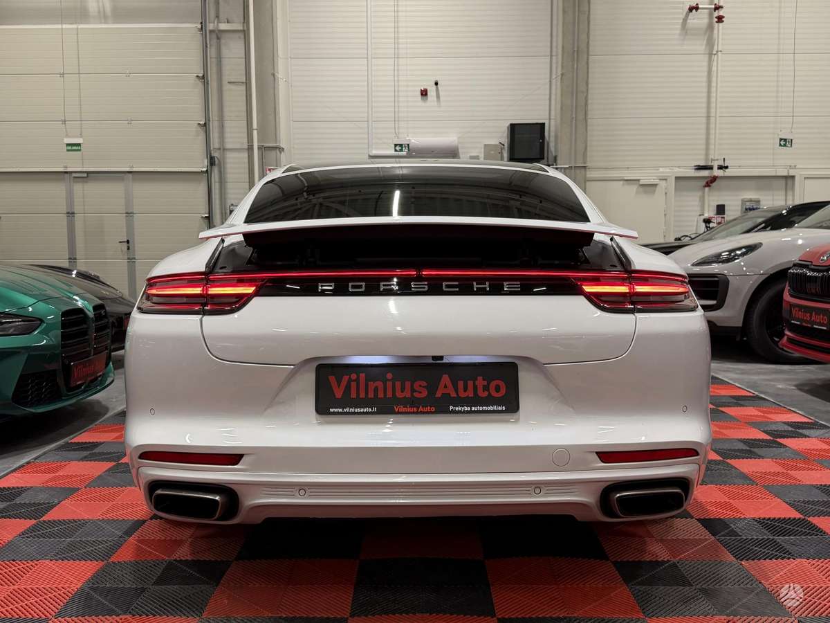 Porsche Panamera, 3.0 l., hatchback