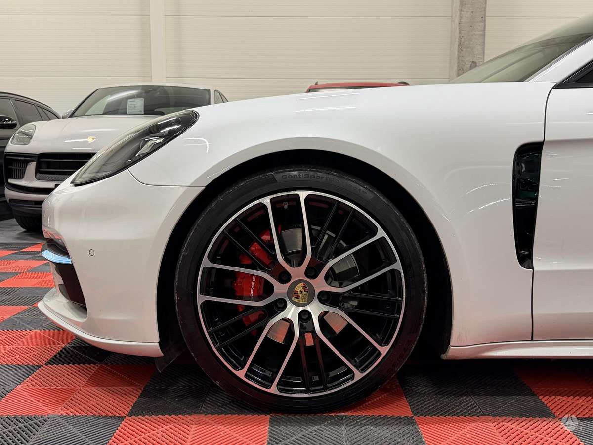 Porsche Panamera, 3.0 l., hatchback