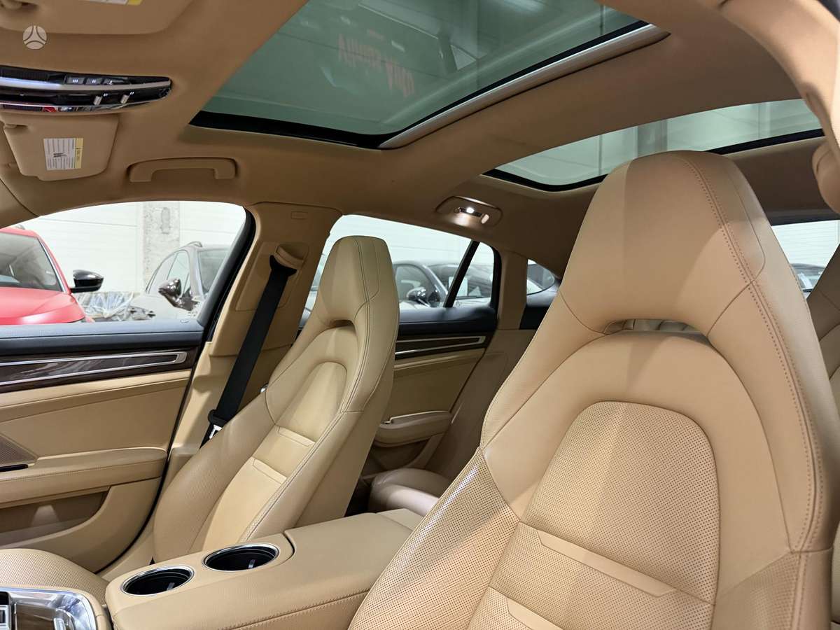 Porsche Panamera, 3.0 l., Хэтчбек