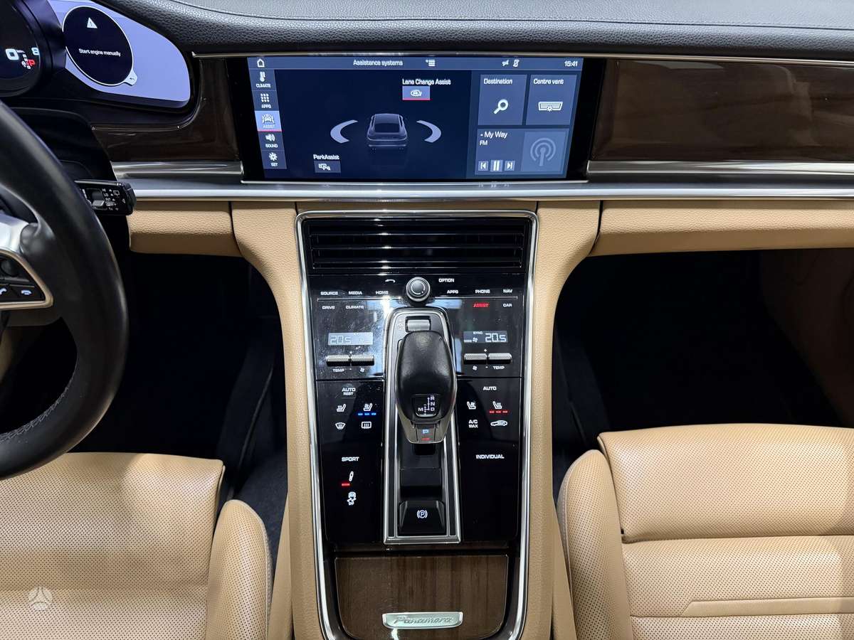 Porsche Panamera, 3.0 l., hatchback