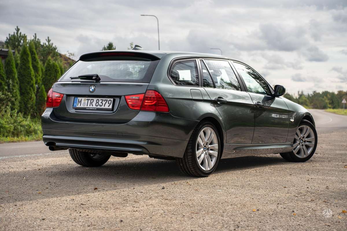 BMW 320, 2.0 l., wagon
