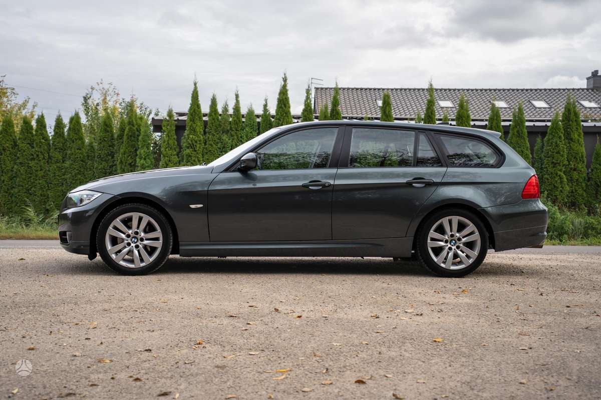 BMW 320, 2.0 l., wagon