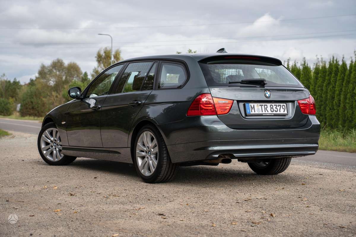 BMW 320, 2.0 l., universalas
