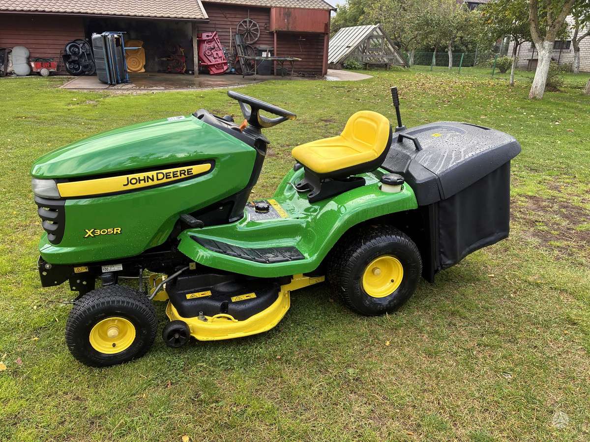 John Deere X305R, sodo traktoriai
