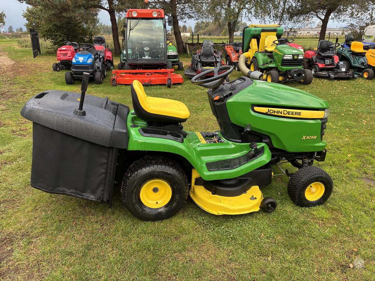 John Deere X305R, садовые тракторы