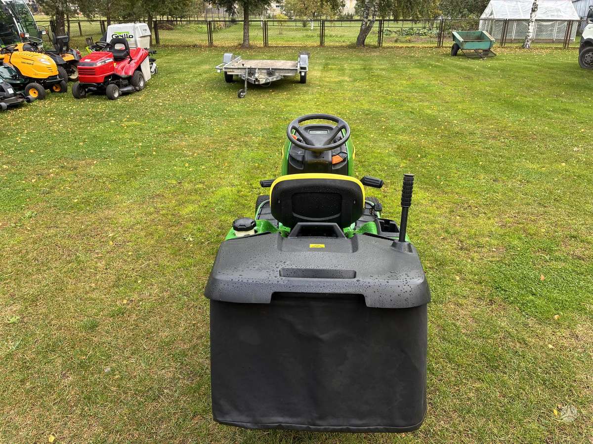 John Deere X305R, садовые тракторы