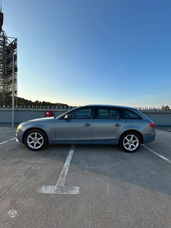 Audi A4, 2.0 l., Универсал