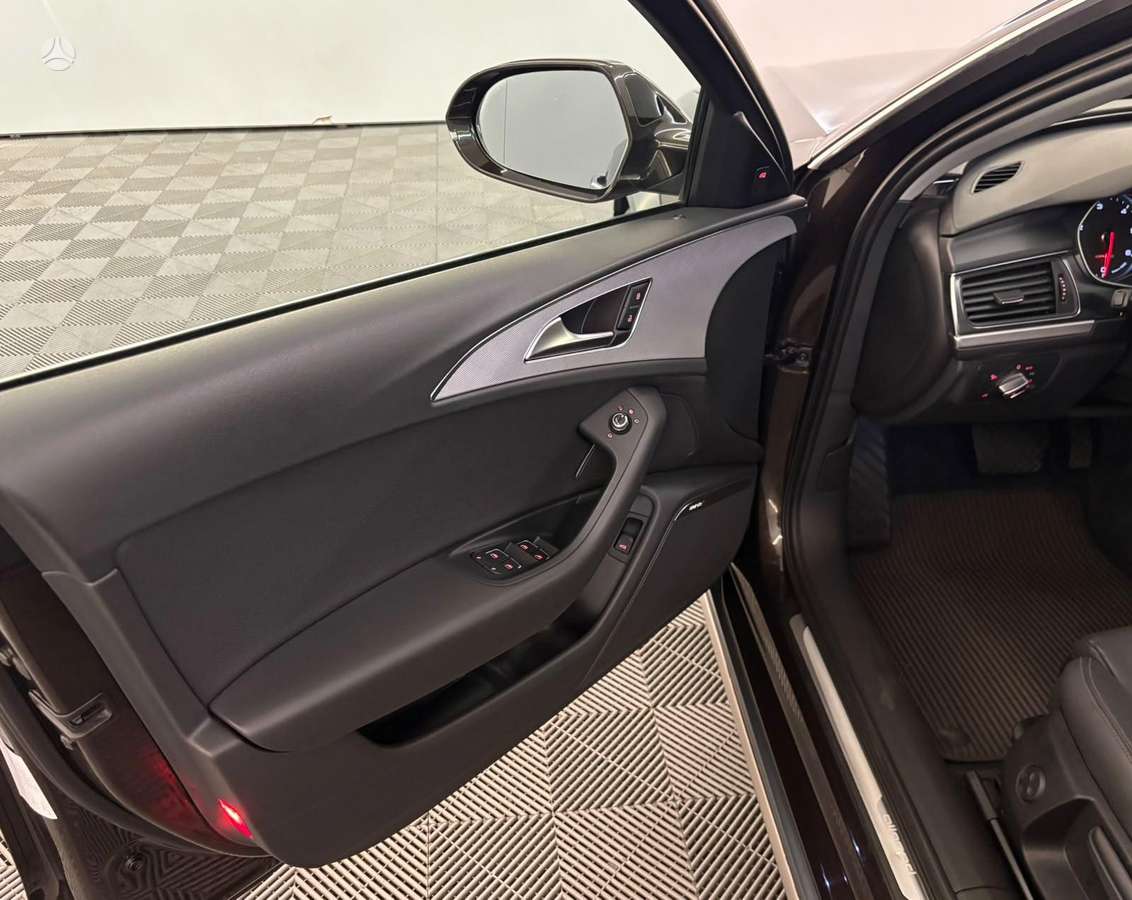 Audi A6 allroad, 3.0 l., Универсал