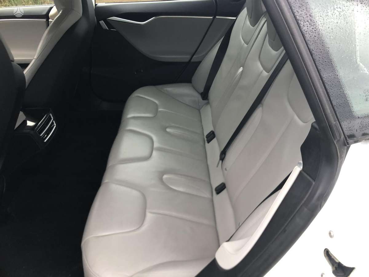 Tesla Model S, 85 kWh, hatchback