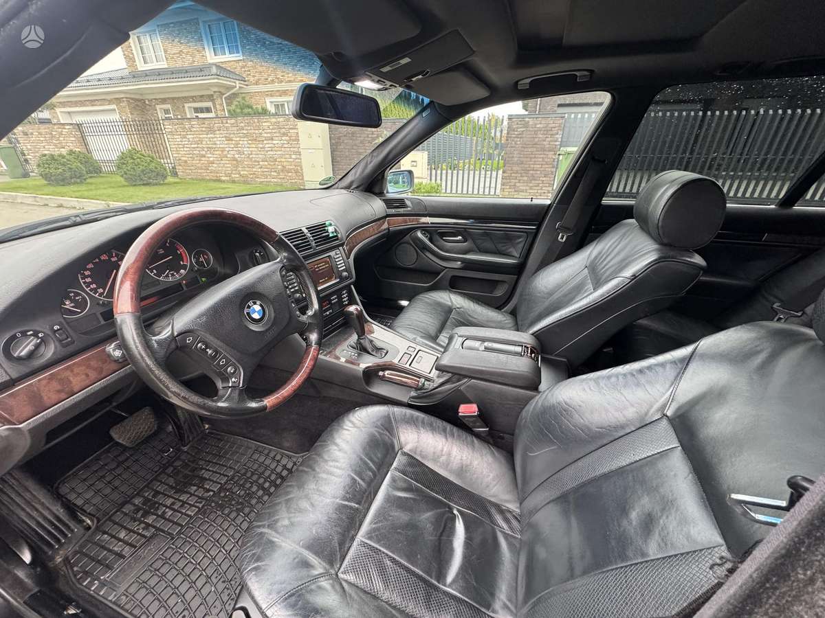 BMW 525, 2.5 l., wagon