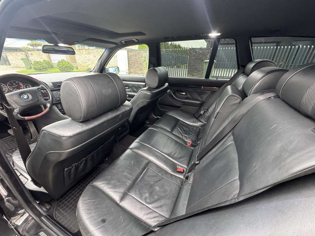 BMW 525, 2.5 l., Универсал